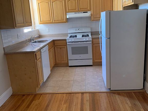 3rd image of 1900 Vallejo St APT 601