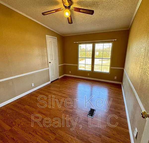 388 River Rd — Photo 14