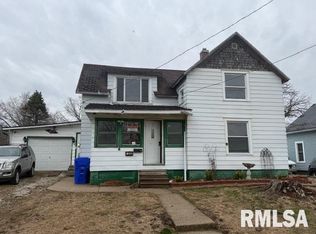 1306 Lake St, Kewanee, IL 61443