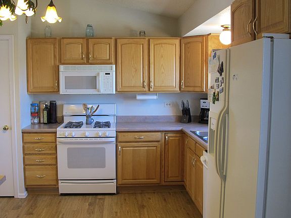 5th image of 5055 Old Mill Rd