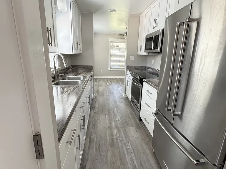 115A Montrose Dr — Photo 4