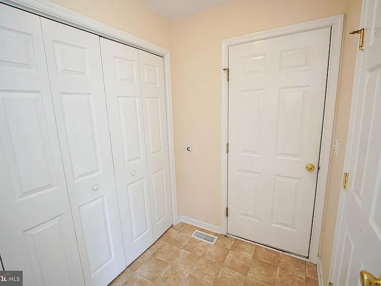 1331 Aspen Dr — Photo 36