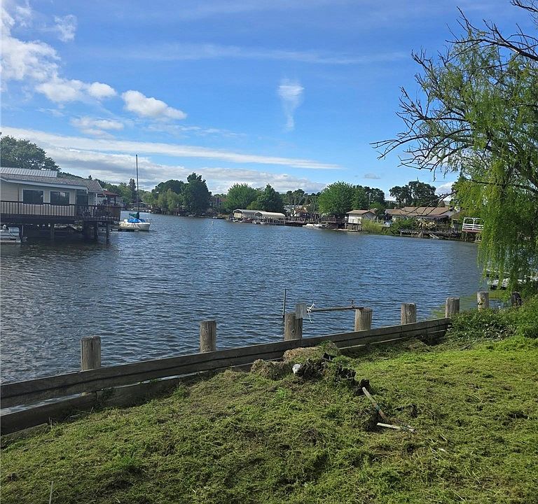 1st image of 7333 Anchor Dr #100