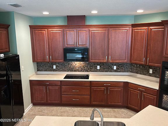 5th image of 119 S HUMMINGBIRD Place