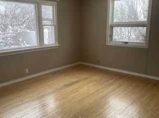 464 Edward St #1, Regina, SK S4R4W4