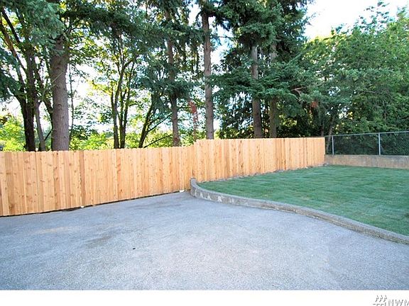 3rd image of 1414 NE Brockman Pl