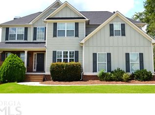 322 Oakland Bay Ct, Loganville, GA 30052