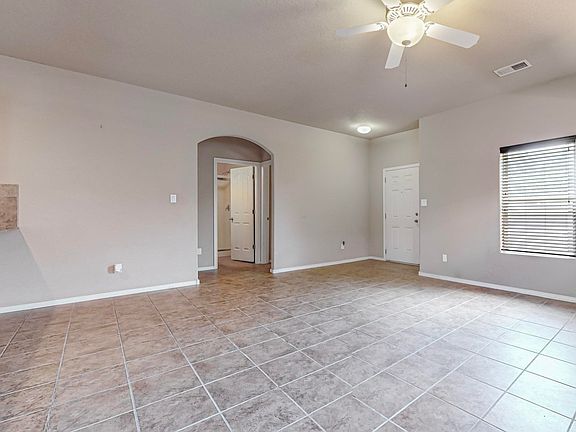 5th image of 841 Palo Duro Dr