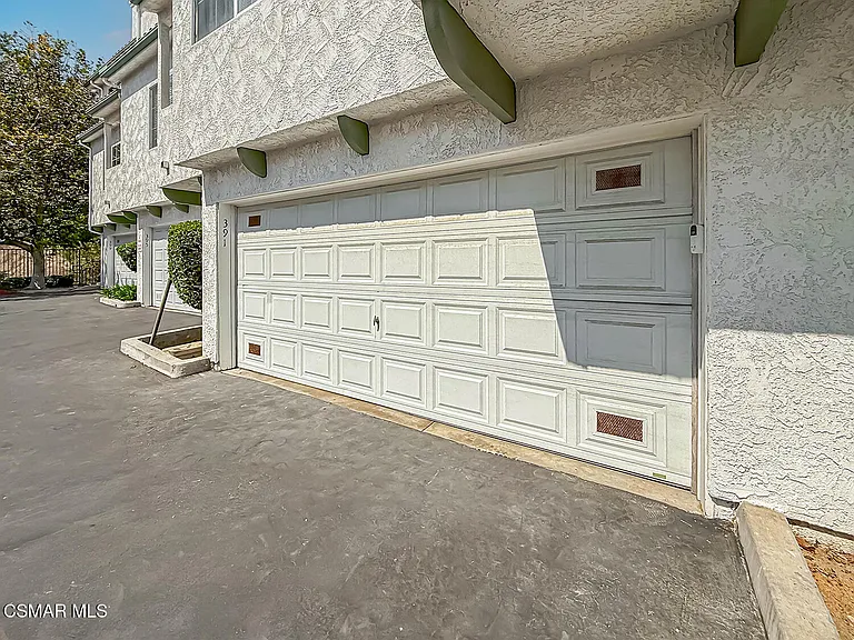 391 Westlake Vista Ln — Photo 39