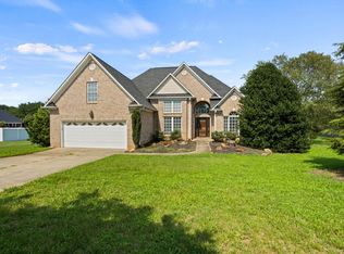 515 Blackstone Dr, Inman, SC 29349