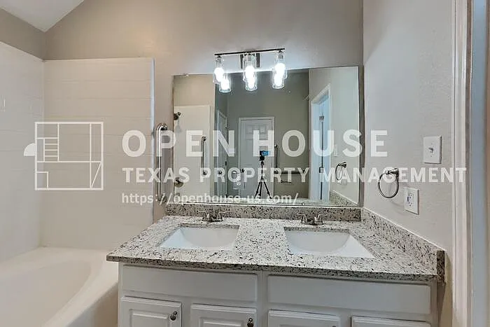 1017 Cutting Horse Dr — Photo 10