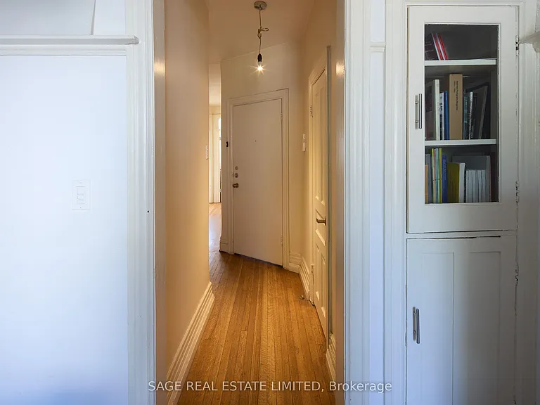1158 College St #2 — Photo 11