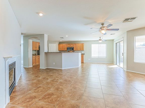 2nd image of 2069 W Mineral Butte Dr