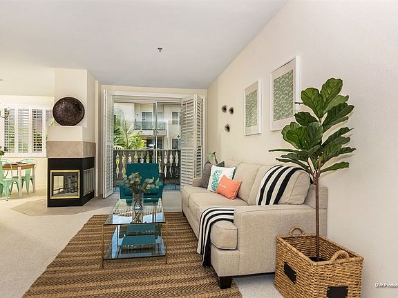 3rd image of 680 Camino De La Reina APT 2312