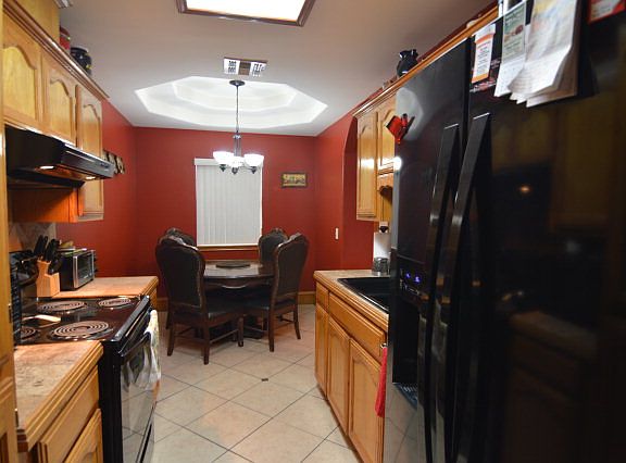 5th image of 1209 Zarate St