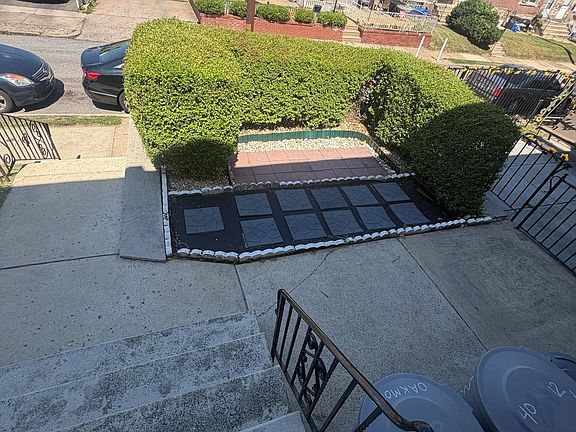 3rd image of 4012 Oakmont St