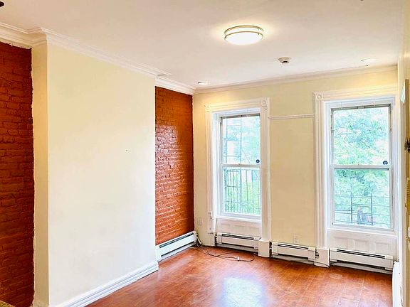 4th image of 872 Lafayette Ave #3