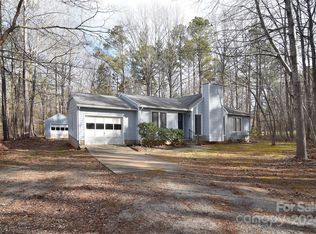 7401 Davis Rd, Waxhaw, NC 28173