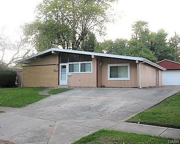 1st image of 303 Orinoco St