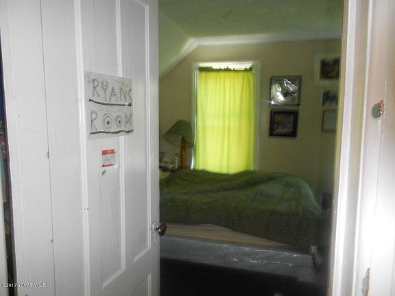 3rd image of 14 Brook St