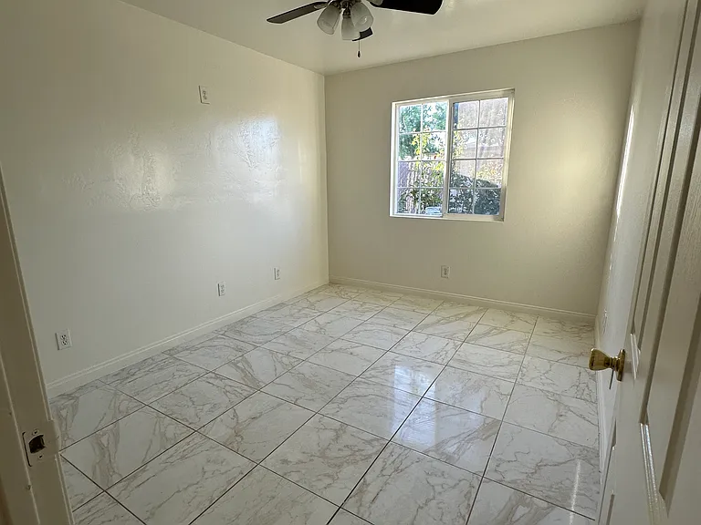 2901 Belhaven St — Photo 18