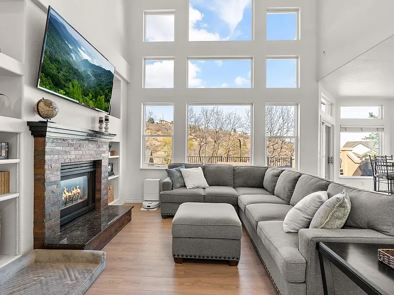 4350 Reginold Ct — Photo 3