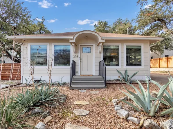 209 E Live Oak St #1/2, Austin, TX 78704