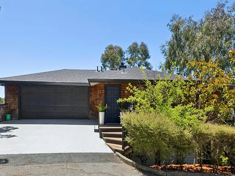 114 Bayo Vista Way — Photo 1