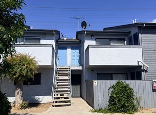 7126 Somerset Blvd #117 & 119, Paramount, CA 90723