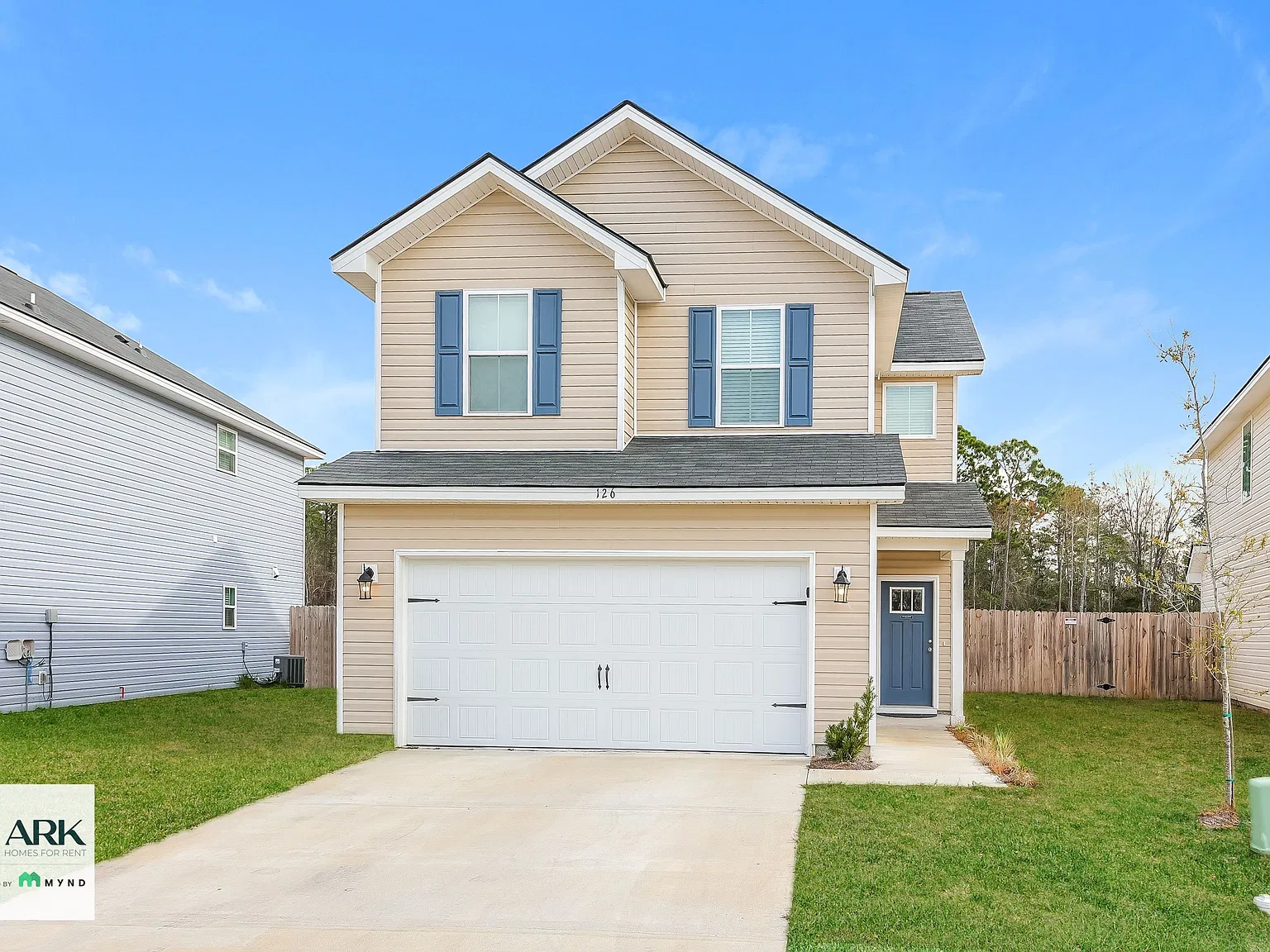 3 bed, 2.5 bath, 1462 sqft, $1,955 — Photo 1