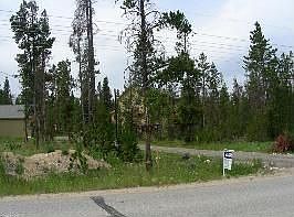 2nd image of 1221 County Road 5
