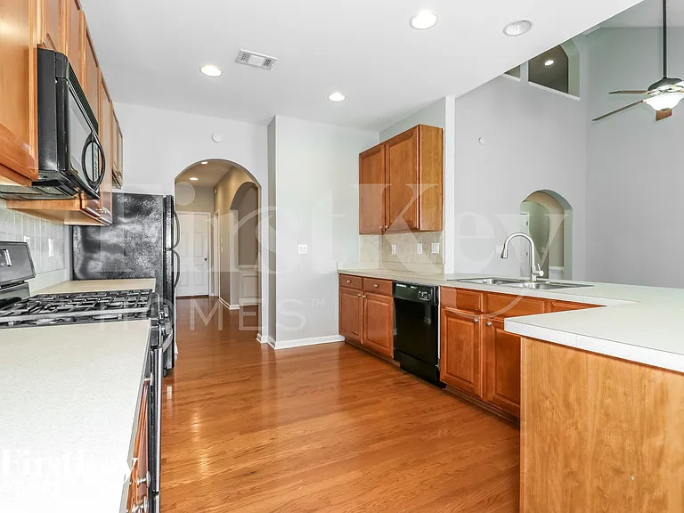 1460 Independence Trl — Photo 6