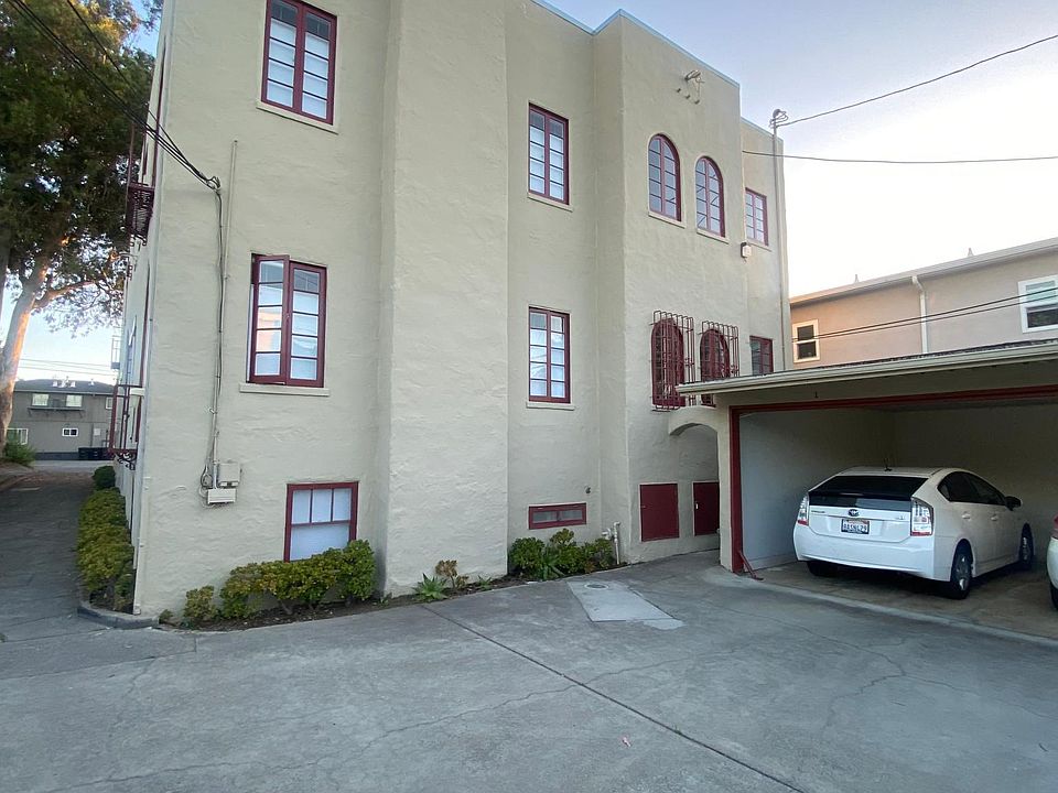 1st image of 1136 El Camino Real