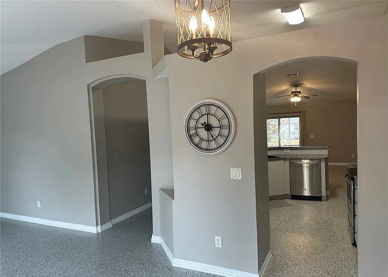 N Earlshire Ter, Citrus Springs — Photo 4