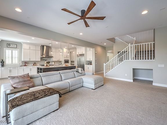 4th image of 3267 Royal Fortune Dr