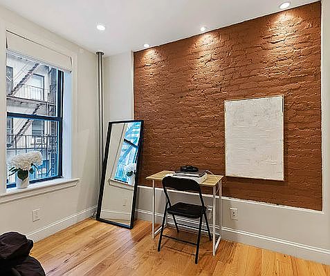2nd image of 55 Delancey St APT 3E