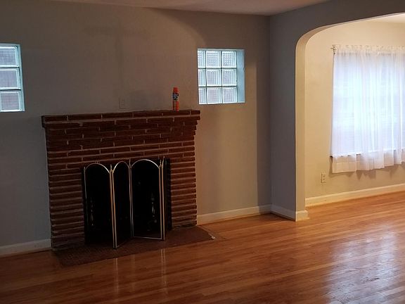 2nd image of 6914 Willow Wood Dr