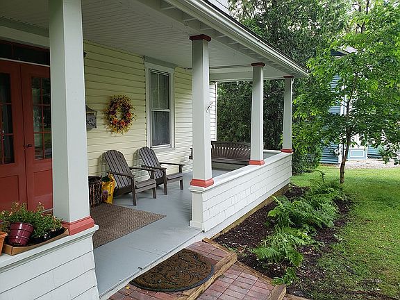 4th image of 517 E Alder St