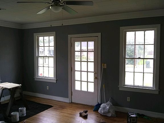 5th image of 1752 Elm St