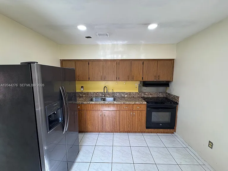 2428 NW 82nd St #2428 — Photo 8