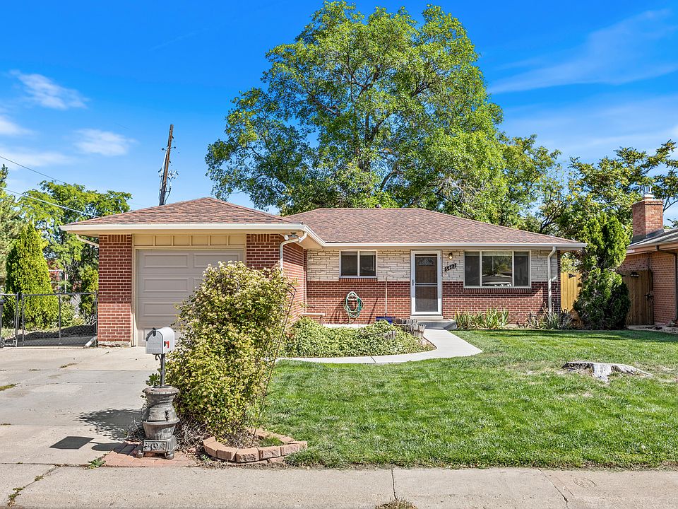 3 bedroom 3 bath - walkable to olde town Arvada