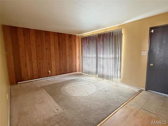 3rd image of 1459 Cove Ln