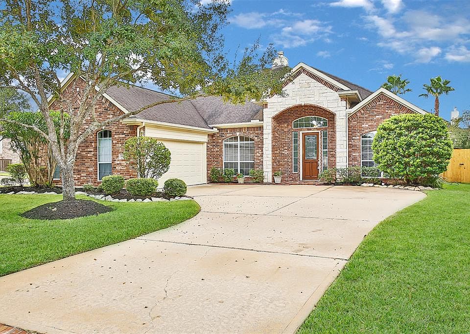 1st image of 1814 Silver Brook Ln