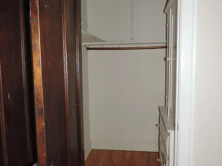 1107 Lake St #28 — Photo 10