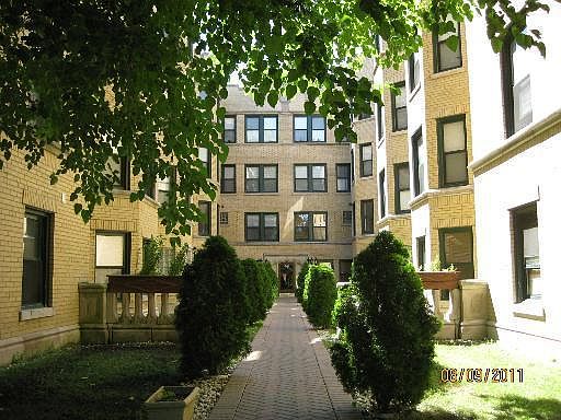 1st image of 6610 S Kenwood Ave #103
