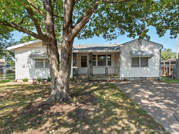 106 Circle Dr, Dewey, OK 74029