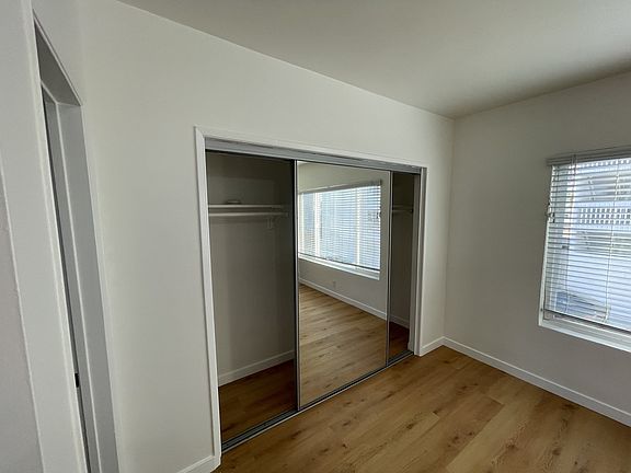 2nd image of 25 Navy St APT 12
