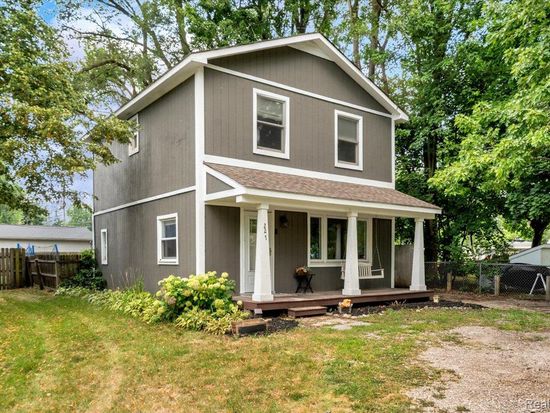 227 Schick Dr, Lake Orion, MI 48362