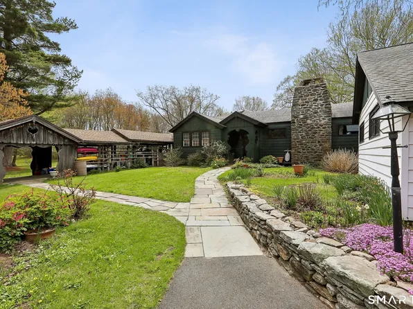34 Black Snake Lane, Bridgewater, CT 06752