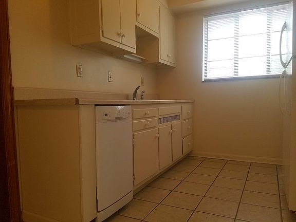 2nd image of 1598 Broadview Ave #A